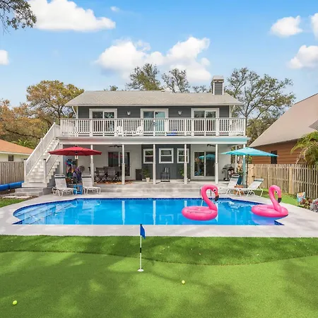 Luxury Family Beach Escape With Heated Pool And Putting Green
